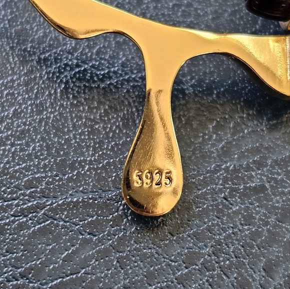 EUC Sterling Honeybee Necklace 16.5" - Picture 4 of 4